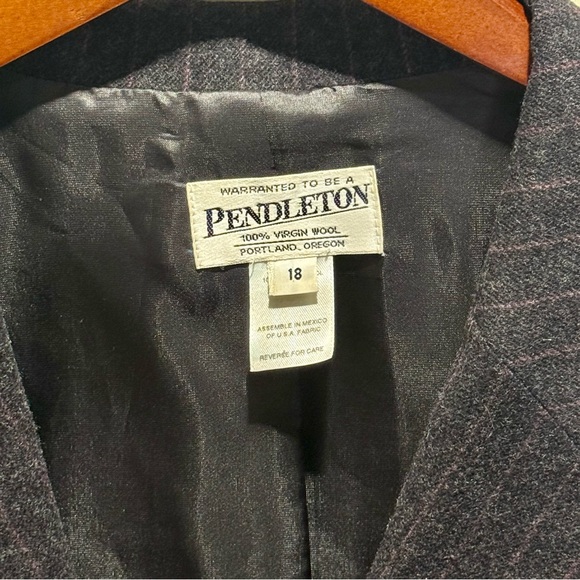 Pendleton 100% Virgin Wool Blazer Women's Size 18 Charcoal Pink Pinstripe Lined - Picture 2 of 5